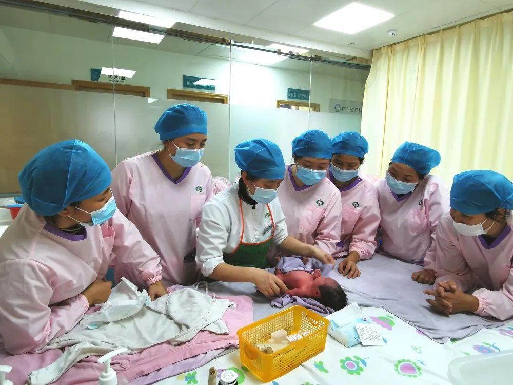 灵璧县妇婴监护型护送